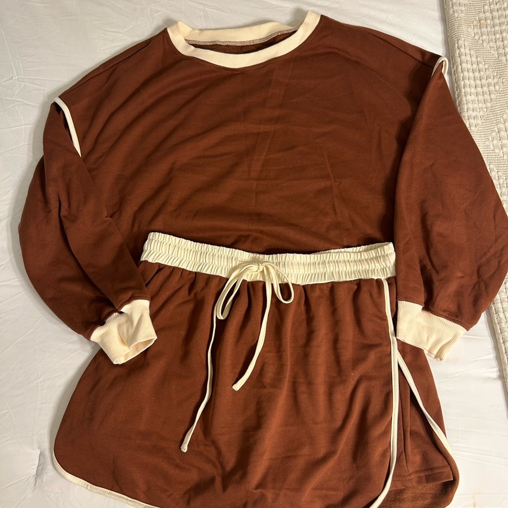 Brown and Cream Lounge Set